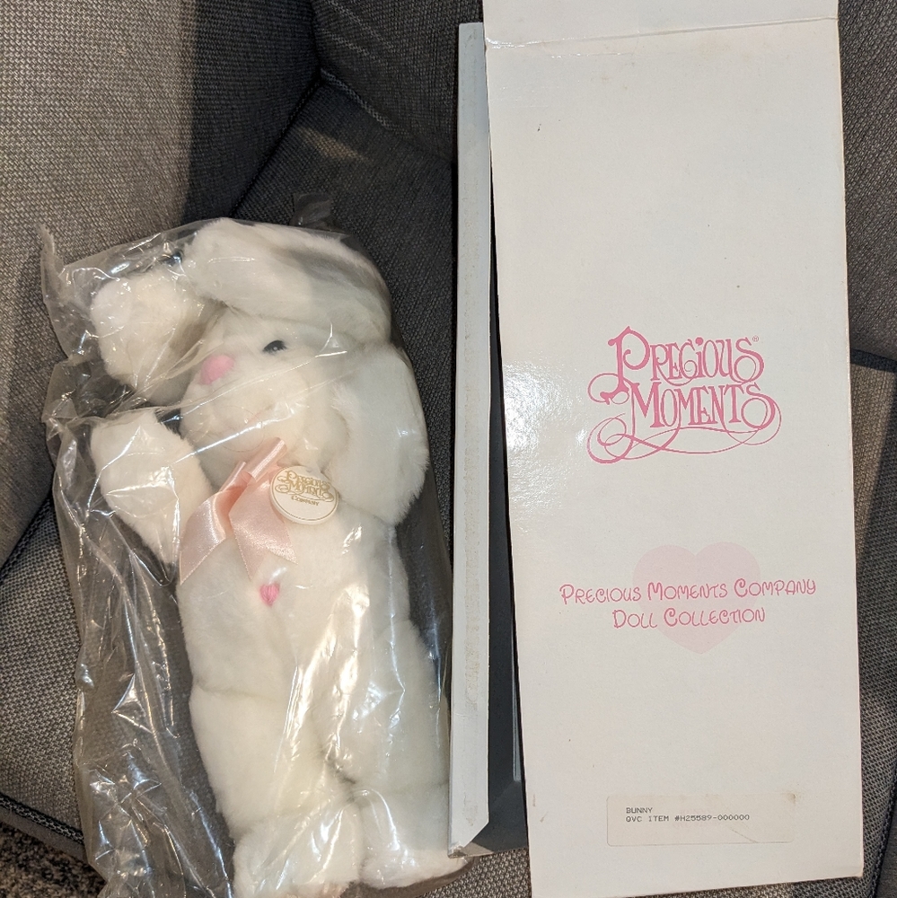 Precious moments bunny rabbit